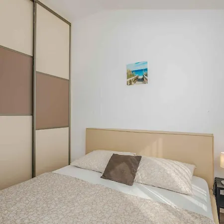 Apartmán Beachfront In Cizici-insel Krk 57974 *